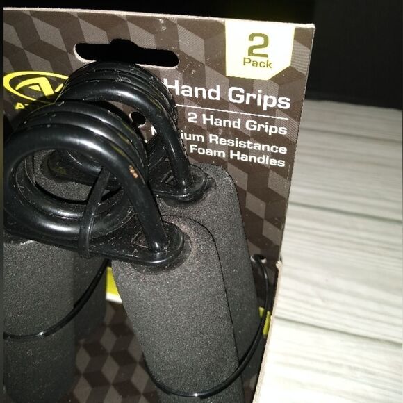 Athletic Works Black Hand Grips Medium Resistance Comfortable Foam Handles - Picture 7 of 9